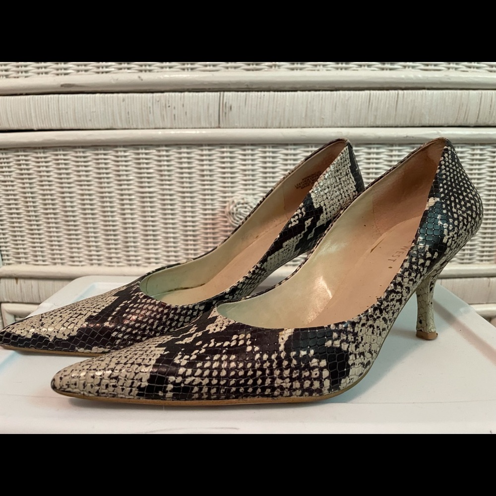 Snakeskin Kitten Heel Pumps